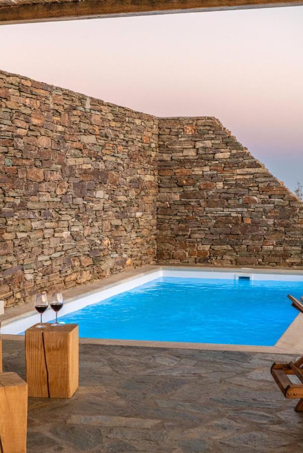 Villav Triandáros المظهر الخارجي الصورة