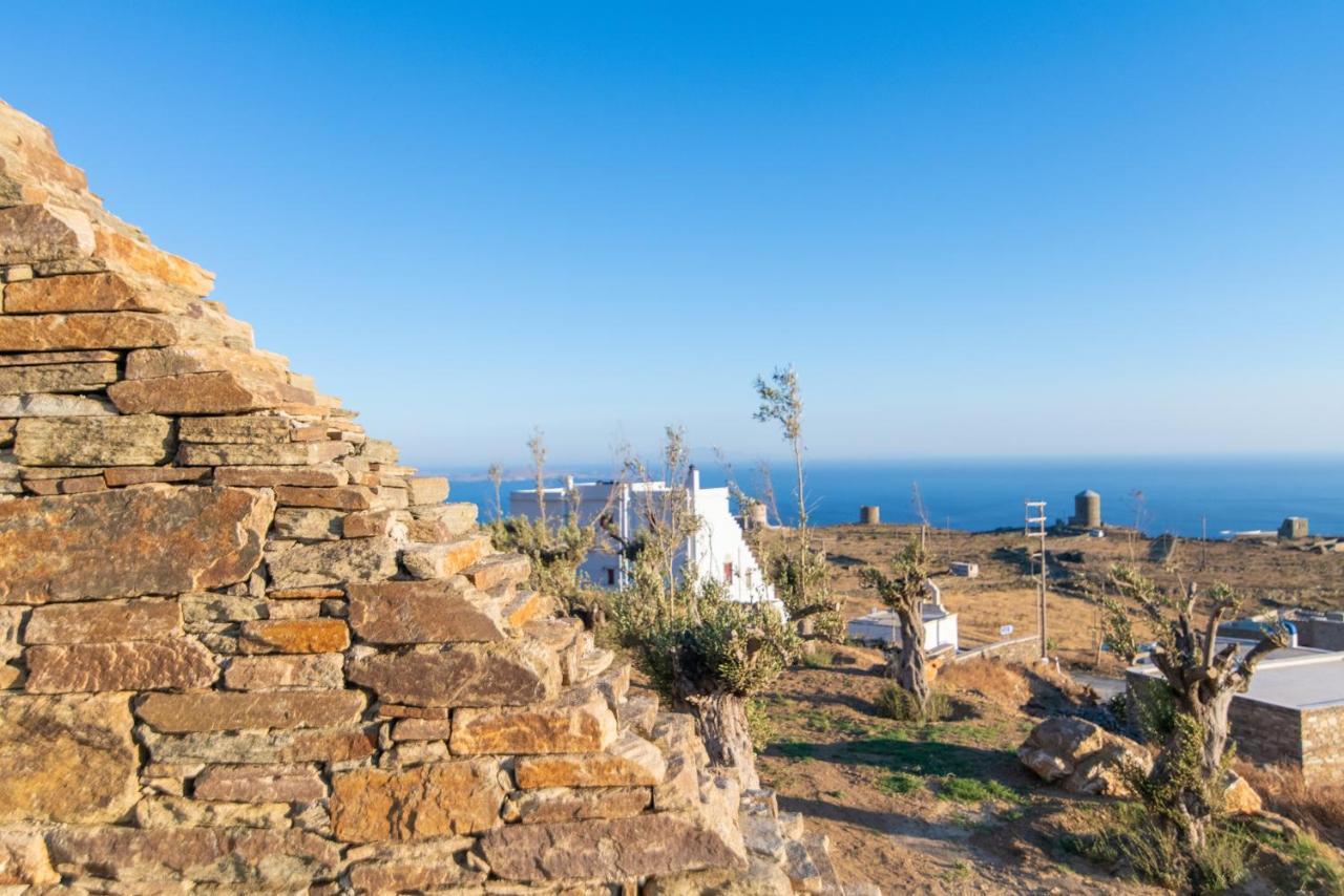 Villav Triandáros المظهر الخارجي الصورة