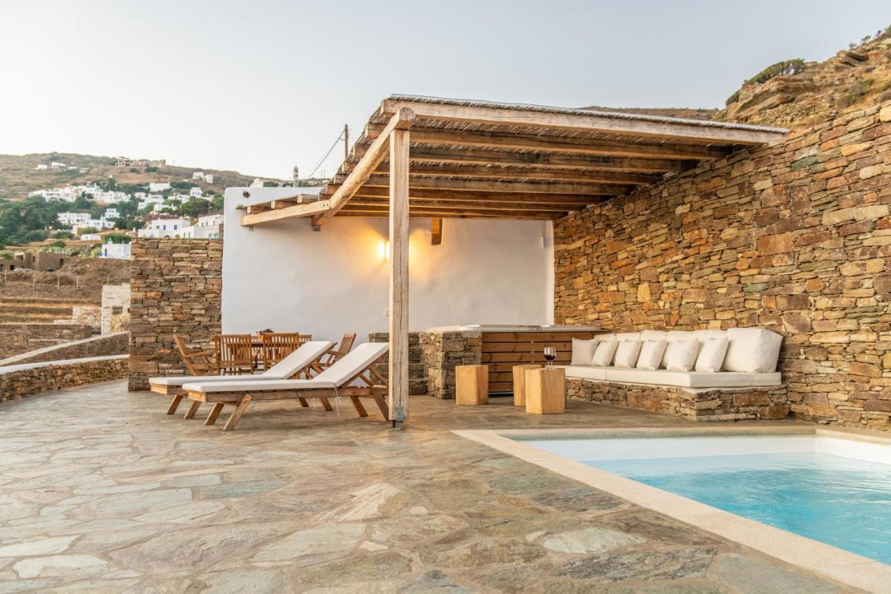 Villav Triandáros المظهر الخارجي الصورة