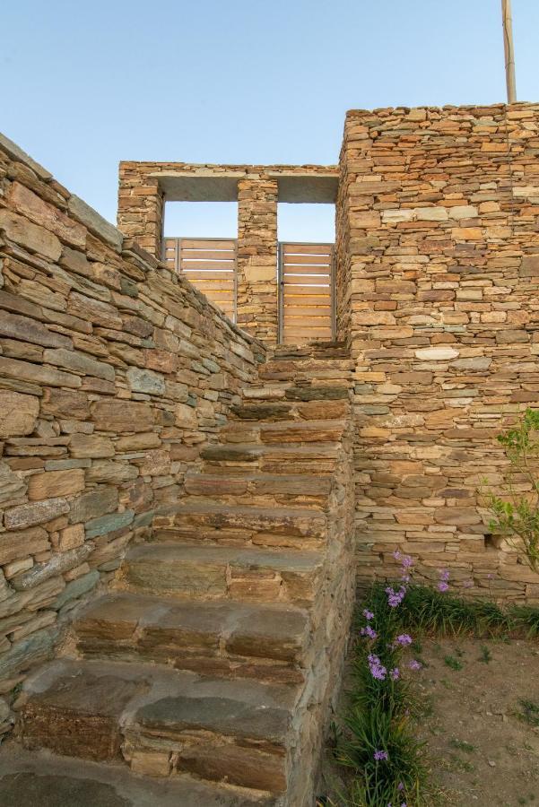 Villav Triandáros المظهر الخارجي الصورة