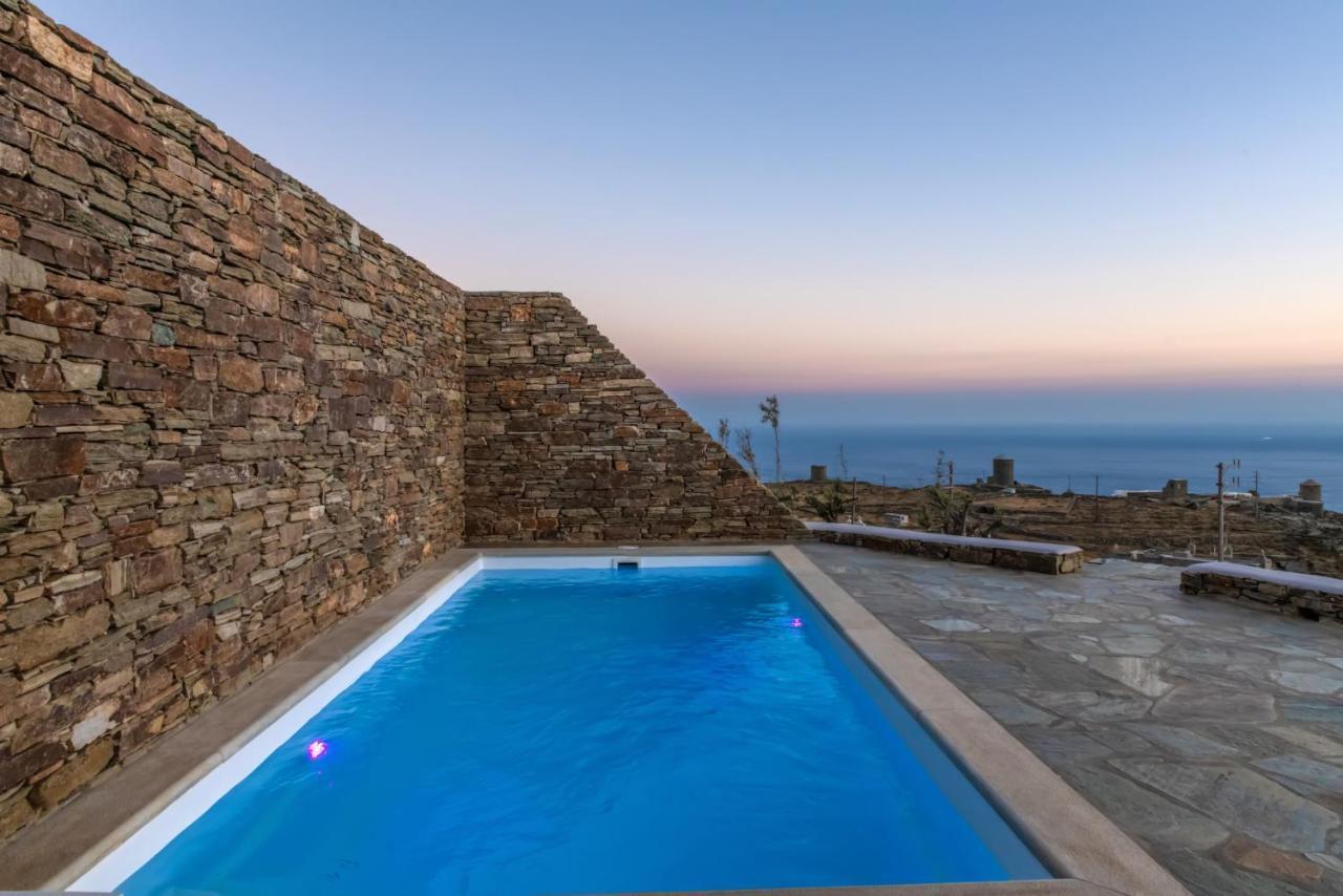 Villav Triandáros المظهر الخارجي الصورة